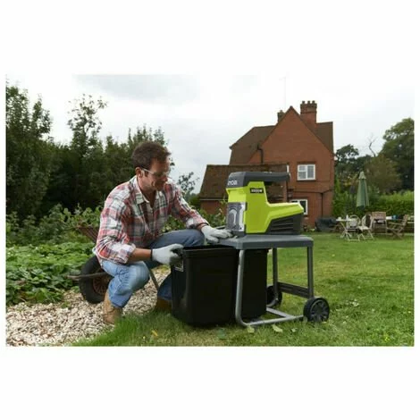 Broyeur De Végétaux électrique RYOBI 3000W RSH3045U - 5133004335 6 Broyeur De Végétaux électrique RYOBI 3000W RSH3045U - 5133004335 – Image 4